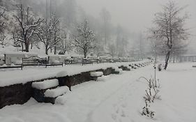 Himalayan Riverside Resort, Manali